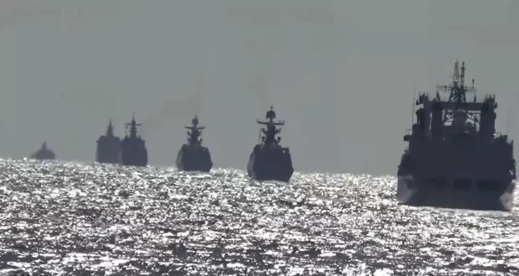 Τύμπανα πολέμου: Με ναυτική άσκηση στον Ειρηνικό, Ρωσία και Κίνα απάντησαν στην AUKUS